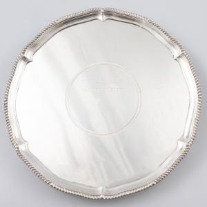 Salver em prata de lei do Rei George III, John Parker & Edward Wakelin, Londres, 1775