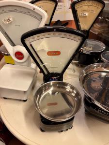 Bilancia Berkel modello type 0 restaurata Nera