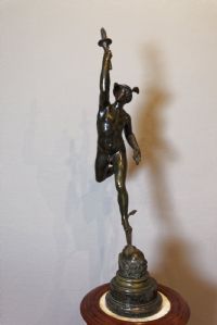 Statua di bronzo raffigurante "HERMES" dell'800