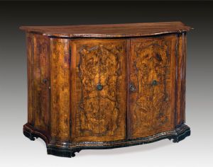 RARISSIMA CREDENZA