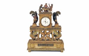 Venetian clock, in polychrome lacquered wood from the 18th century
