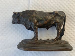 Stier, Bronzestatue 19. Jahrhundert