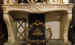 chp278 Rocaille stone fireplace, dimensions cm W 170 x H 107, D cm 46