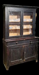 Credenza a vetrina