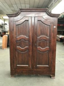 Arched Wardrobe with grooved panels - Restored (work in progress)_car 1895