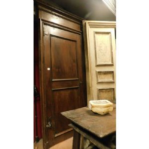 PTS677 - Nr. 5 Nusstüren, Epoche 17. Jahrhundert, Lichtmaße cm B 96 x H 230