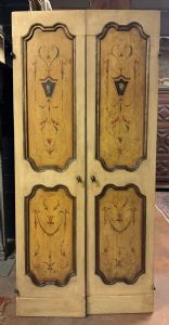 PTS889 - Porta bifacciale laccata, epoca '800, misure cm L 104 x H 218