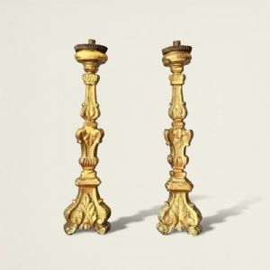 
Coppia di Torcieri in Legno Dorato, XIX Secolo