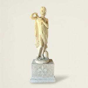 
Scultura di Ercole in Marmo Statuario su Base Neoclassica, XIX Secolo 