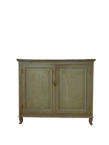 Antica credenza romagnola laccata