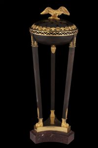 Rare floor perfume burner h 96 cm.