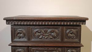 PICCOLA CREDENZA PORTACANDELE XVI SECOLO  - Foto 8