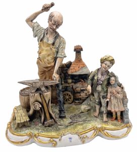 SCULTURA IN PORCELLANA "CAPODIMONTE" - ITALIA