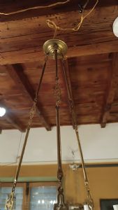 BRASS AND PORCELAIN HANGING CHANDELIER, SECOND HALF 19TH CENTURY - Foto 10