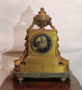 BRONZEUHR MIT BARDIGLIO-MARMOR-SOCKEL, ERSTE HÄLFTE 19. JAHRHUNDERT - Foto 8
