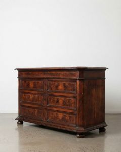 Walnut chest of drawers with secretary, Tuscany, late 17th century