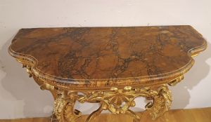 LOUIS XV GILDED WOOD CONSOLE, MID-18TH CENTURY - Foto 7