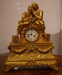 Parigina do século XIX em bronze dourado a mercúrio "Amantes"