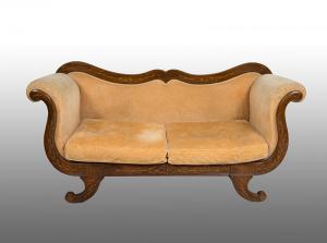 Antikes französisches Sofa Karl X. aus edlem exotischem Holz mit Ahornfaden-Intarsien. Zeitraum: Anfang des 19. Jahrhunderts.