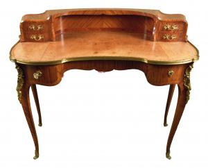 Antico scrittoio francese del 1800 a fagiolo in satinwood e bois de rose