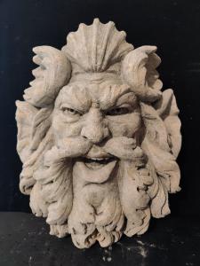 Mascherone/Bocca da fontana - Satiro in pietra di Vicenza - 40 x H 48 cm