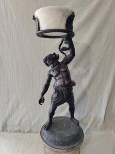 Strepitosa scultura in bronzo raffigurante Sileno - H 62 cm
