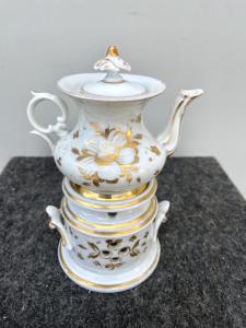 Porcelain veilleuse-teapot decorated with stylized gold floral motifs. Italy.