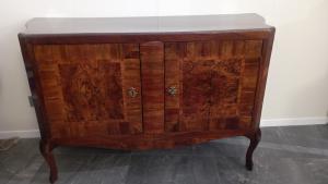 Credenza veneta Luigi XV