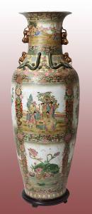 Große chinesische Porzellanvase aus der ersten Hälfte des 20. Jahrhunderts