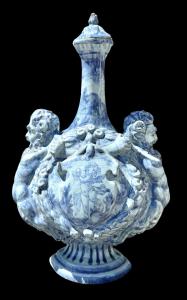 Majolica flask in blue monochrome. Cantagalli. Florence.