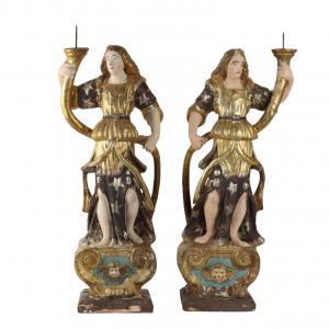 Paar Engelskerzenhalter aus Holz, Italien, Anfang des 18. Jahrhunderts