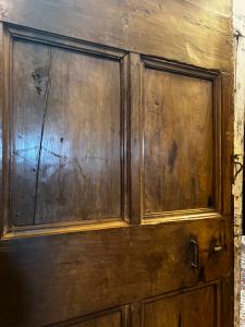 Puerta rústica de madera de nogal, siglo XVIII. - Foto 9