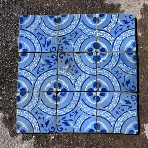 Maioliche blu decorate 