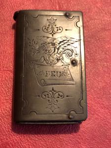 Scatolina portafiammiferi a forma di libro in bakelite.Germania.