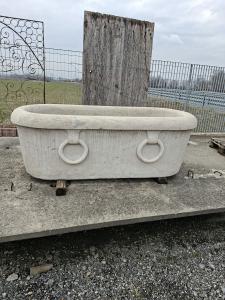 Marble tub H 65 cm – 80 x 180