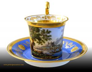Manufatura de Viena, período imperial, 1817, datada. Xícara de colecionador extremamente rara e refinada do círculo de Anton Kothgasser