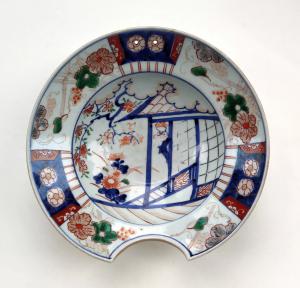 BARBER'S PLATE - IMARI - 18TH CENTURY