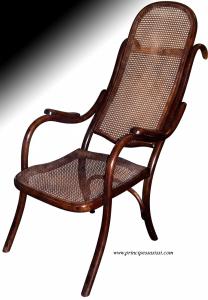 Rara poltrona da camino Thonet n.1 della produzione 1880 c.a. Con timbro a fuoco della manifattura.