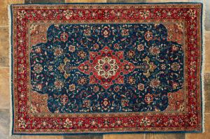 Small old SAROUGH Persian carpet - n. 288 -