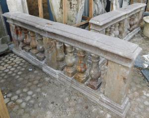 DARS596 - Pair of marble balustrades, 19th century, cm L 250 x H 85 x D 24