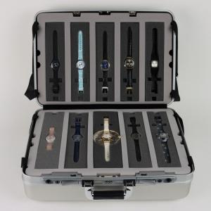 Swatch 007 James Bond Valigetta con 20 Orologi Vintage Svizzera Originale