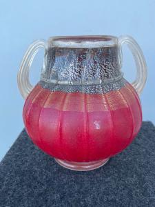 Vaso in vetro sommerso pesante costolato e lavorato all’acido con inclusioni oro e argento.Firmato.La Fornasotta.Murano.