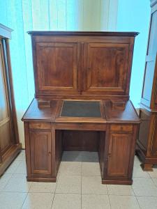 Desk cabinet