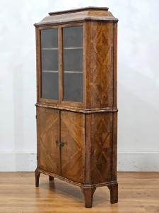 Elegante vetrinetta / credenza lastronata - Luigi XVI