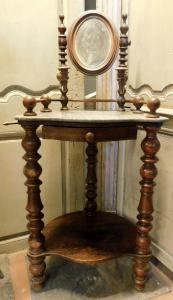 ARM183 - Toucador Piemontês de madeira, século XIX, cm C 60 x A 130 x L 50