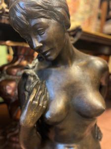 Scultura in bronzo firmata Quaranta.