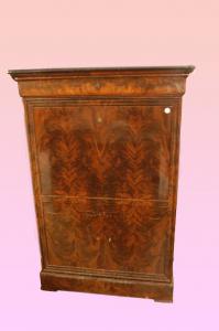 Secretaire francese Impero del 1800 in piuma di mogano con piano in marmo 