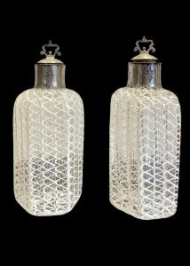 Coppia di bottiglie da profumo in vetro zanfirico con collo e tappo in argento.Venini,Murano.