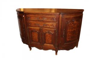 Grande Credenza Provenzale Scantonata XIX Secolo Legno di Noce e Radica