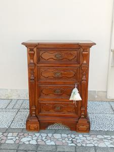 Antico credenzino, credenza.86lx51px114h